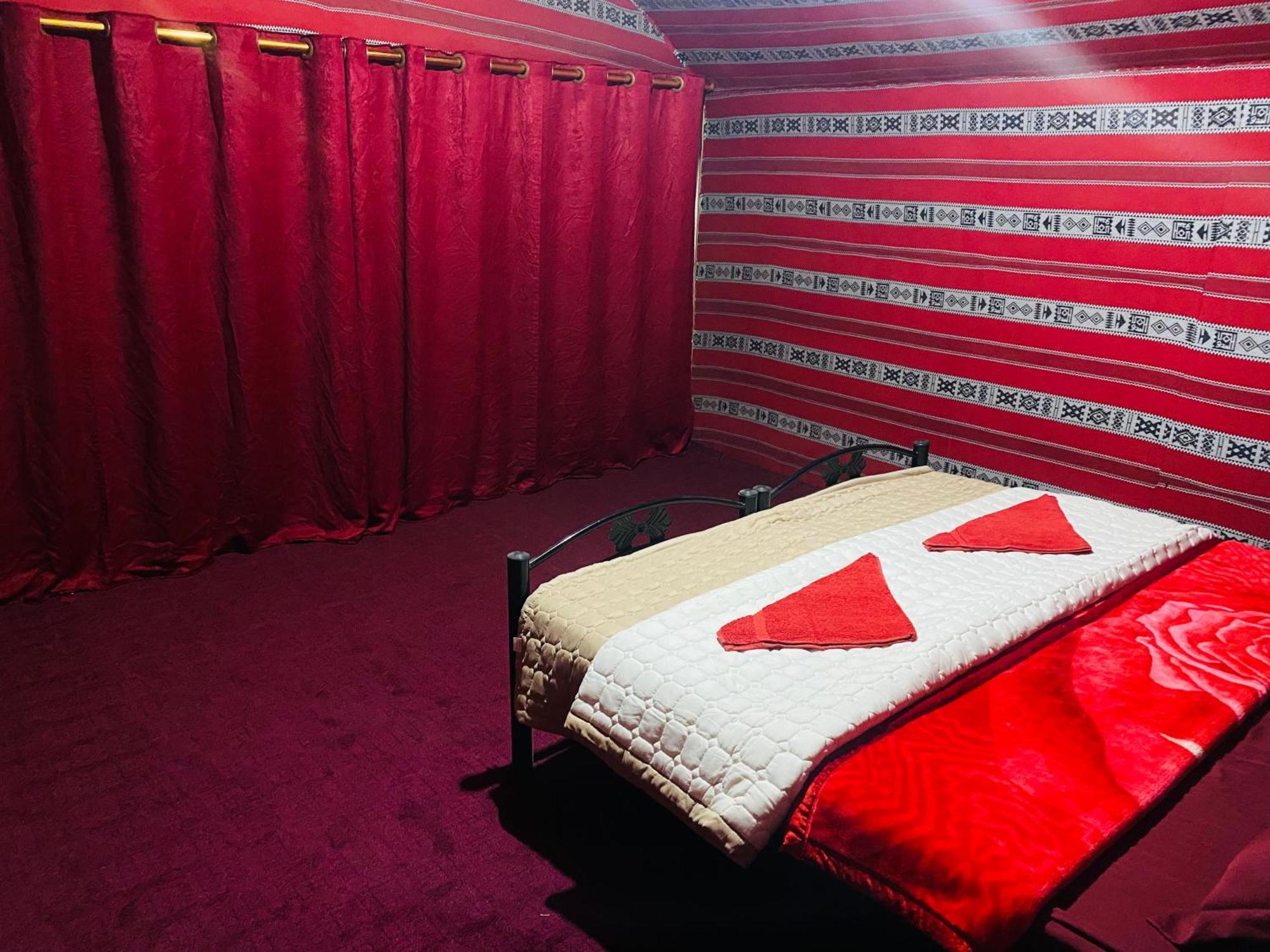 וואדי רם Desert Tree Camp&Tours מראה חיצוני תמונה